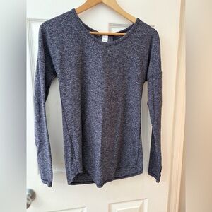 Ivivva Lululemon girls size 14 mindful movement long sleeve tee